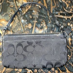 COACH BLACK Signature Wristlet